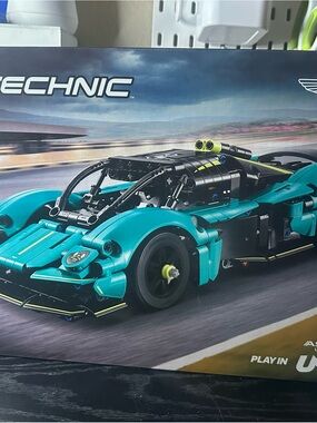 Lego Technic Race Car Aston Martin Valkyrie New unopened box
